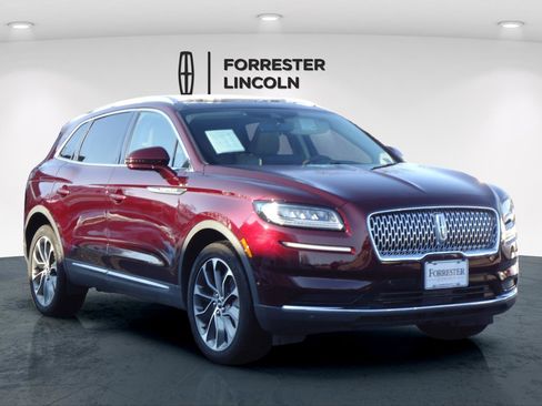 Used 2022 Lincoln Nautilus Reserve w/ Equipment Group 201A image 1