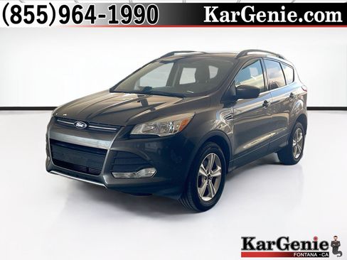 Used 2016 Ford Escape SE w/ Equipment Group 201A AWD/4WD image 1