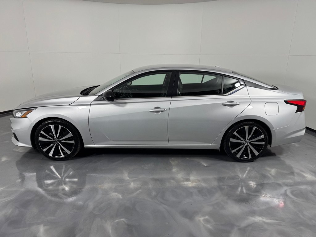 Used 2022 Nissan Altima 2.5 SR FWD image 8