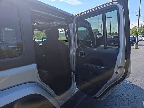 Used 2022 Jeep Wrangler Unlimited Sahara w/ Dual Top Group image 30