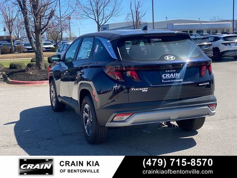 Used 2026 Hyundai Tucson Blue SE w/ Tow & Go Package AWD/4WD image 4