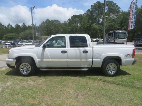 Used 2006 Chevrolet Silverado 1500 LS w/ Skid Plate Package AWD/4WD image 1