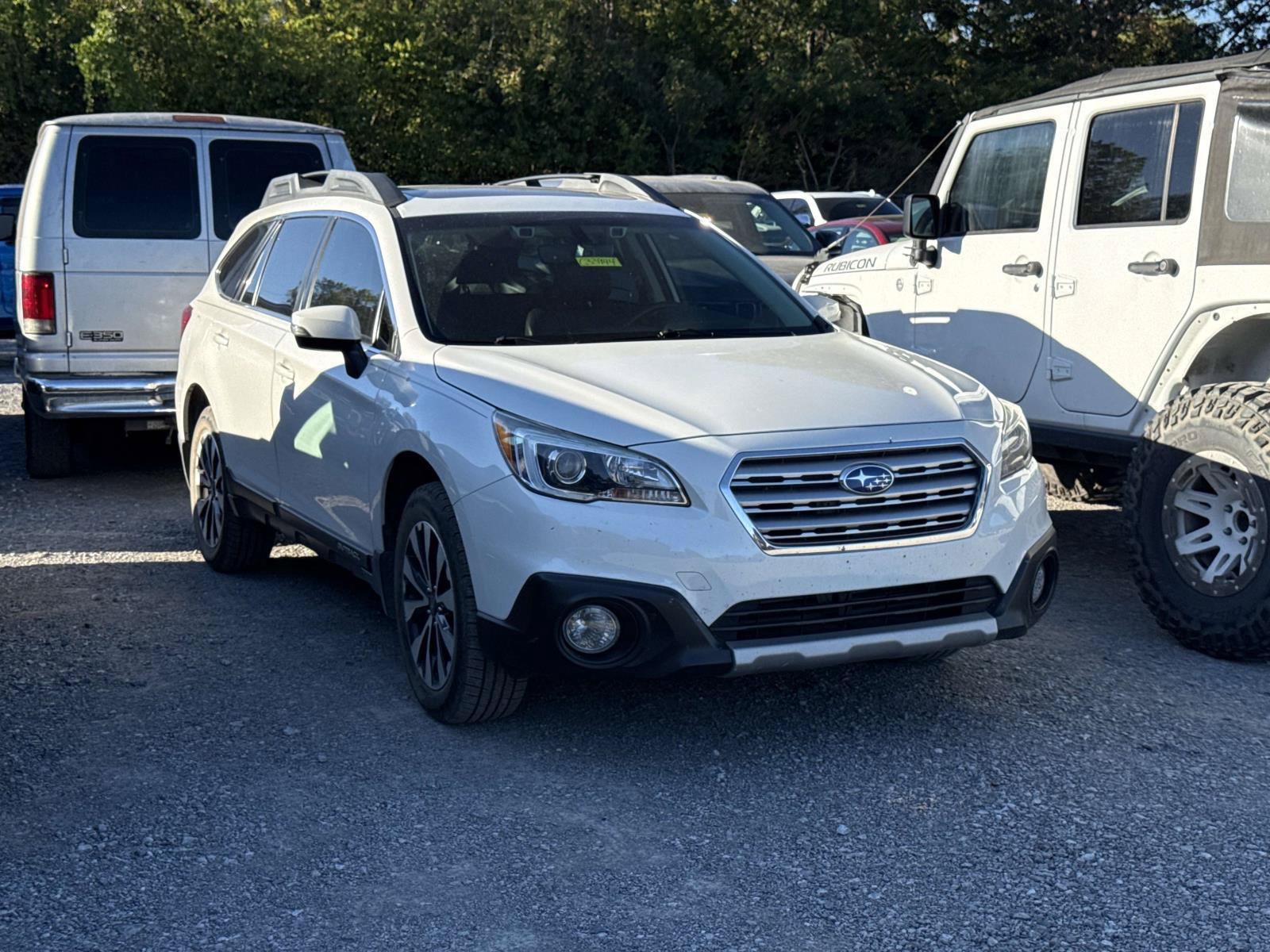 Used 2017 Subaru Outback 2.5i Limited AWD/4WD image 3