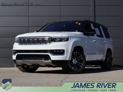 Used 2023 Jeep Grand Wagoneer Base image 1