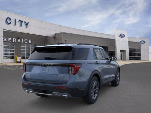 New 2026 Ford Explorer Active image 8