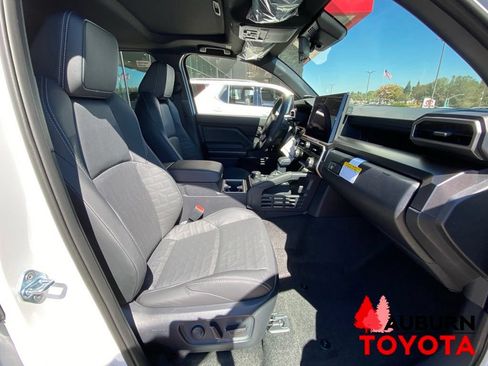 New 2026 Toyota 4Runner TRD Off-Road Premium w/ Tow Technology Package AWD/4WD image 15