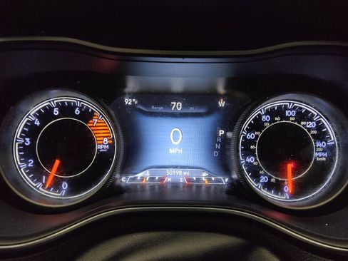 Used 2019 Jeep Cherokee Limited AWD/4WD image 23