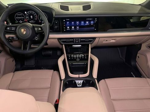 New 2026 Porsche Cayenne image 26