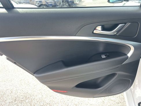 Used 2026 Genesis G70 2.5T RWD image 30