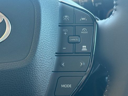 New 2026 Toyota C-HR AWD/4WD image 28