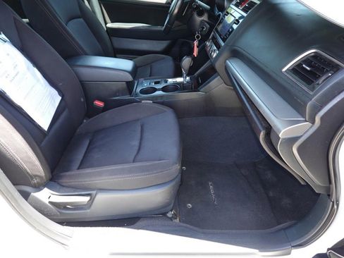 Used 2017 Subaru Legacy 2.5i Premium w/ Moonroof Package image 21