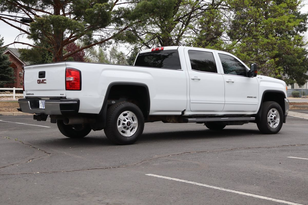 Used 2019 GMC Sierra 2500 SLE w/ Suspension Package, Off-Road AWD/4WD image 5