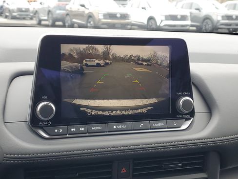 New 2026 Nissan Rogue SV w/ Cold Weather Package AWD/4WD image 15