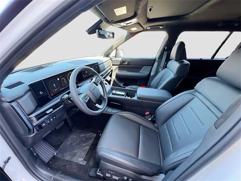 New 2025 Hyundai Santa Fe Calligraphy image 22