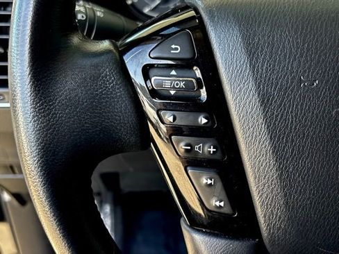 Used 2024 Nissan Armada SV image 14