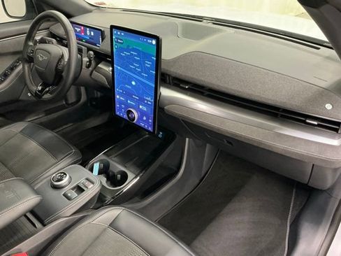 Used 2022 Ford Mustang Mach-E GT w/ GT Performance Edition image 19