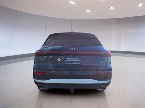 Used 2025 Audi Q5 Premium Plus w/ Premium Plus image 3