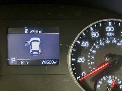Used 2021 Kia Seltos S FWD image 19