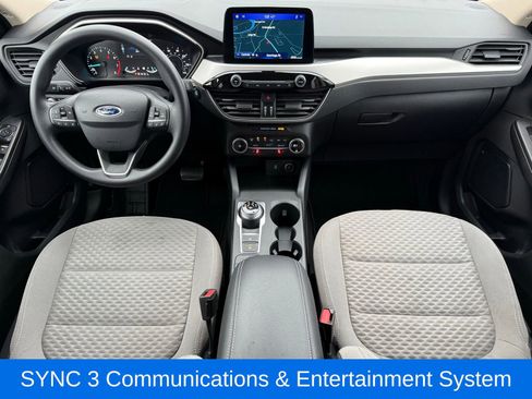 Used 2020 Ford Escape SE image 18