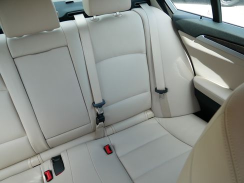 Used 2013 BMW 528i xDrive Sedan AWD/4WD image 14