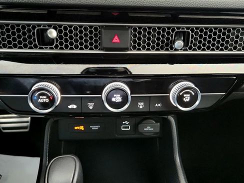 Used 2023 Honda Civic Sport image 30