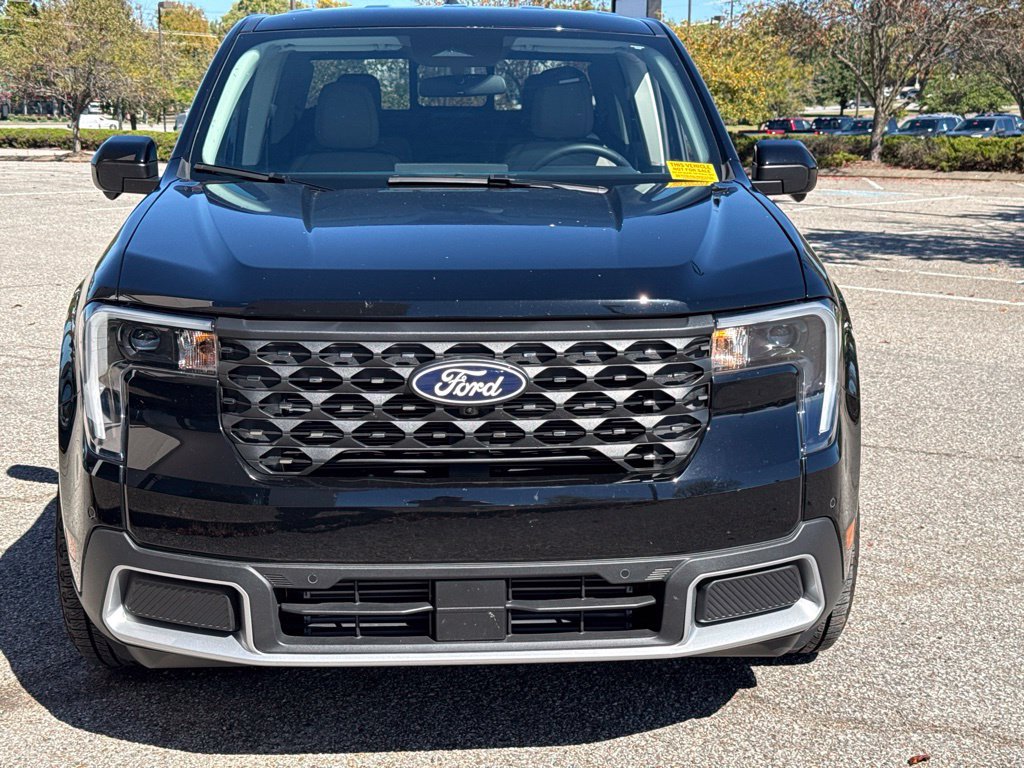 Used 2025 Ford Maverick Lariat AWD/4WD image 14