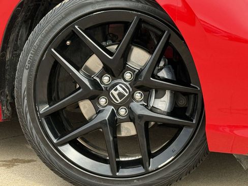 Used 2025 Honda Civic Sport image 10