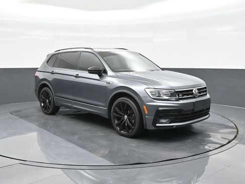 Used 2021 Volkswagen Tiguan SE R-Line image 22