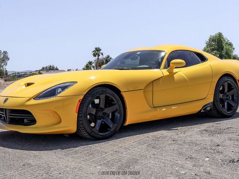 Used 2014 SRT Viper SRT-10 w/ Grand Touring Package RWD image 14