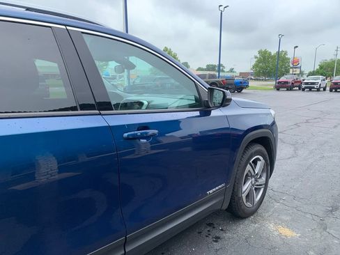 Used 2020 GMC Terrain SLT AWD/4WD image 13