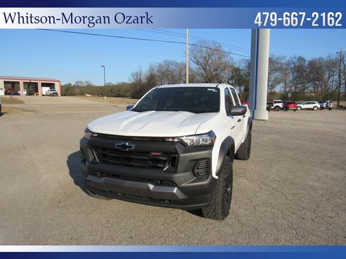 Used 2025 Chevrolet Colorado Trail Boss image 2