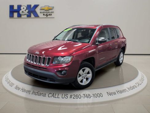 Used 2016 Jeep Compass Sport w/ Power Value Group FWD image 3