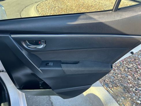 Used 2019 Toyota Corolla LE image 20