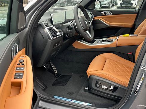 New 2026 BMW X5 xDrive40i w/ M Sport Package image 4