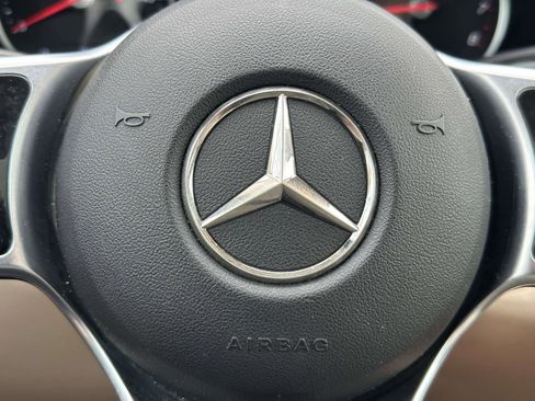 Used 2020 Mercedes-Benz GLC 300 4MATIC w/ Multimedia Package image 23
