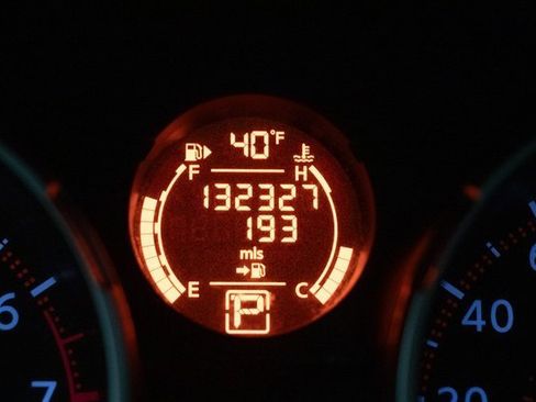 Used 2009 Nissan Rogue SL w/ Premium Pkg image 27