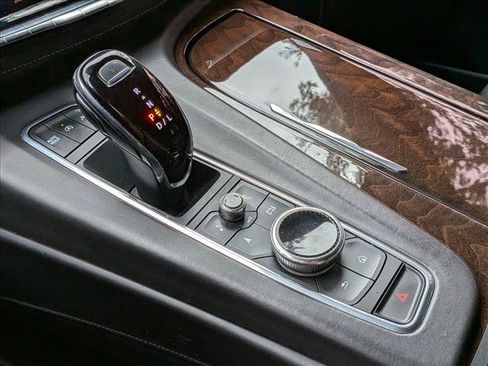 Used 2021 Cadillac Escalade ESV Sport Platinum image 12