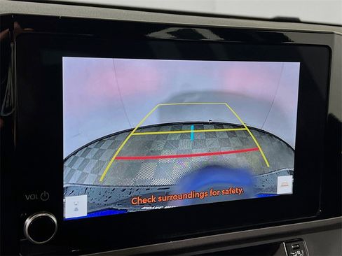 Used 2025 Toyota Camry LE image 13