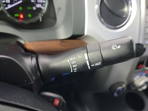 Used 2018 Toyota Tundra Limited w/ Limited Premium Package AWD/4WD image 27