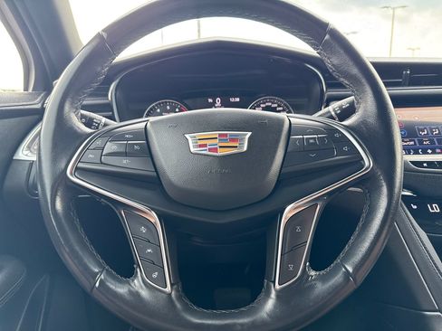 Used 2022 Cadillac XT5 Luxury AWD/4WD image 17