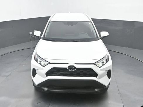 Used 2025 Toyota RAV4 LE FWD image 27