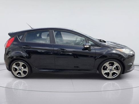 Used 2016 Ford Fiesta ST FWD image 4