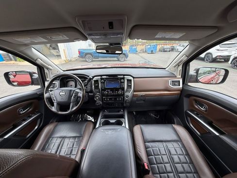 Used 2017 Nissan Titan Platinum Reserve AWD/4WD image 23