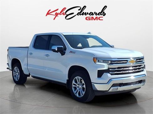 Used 2024 Chevrolet Silverado 1500 LTZ w/ LTZ Convenience Package II image 3