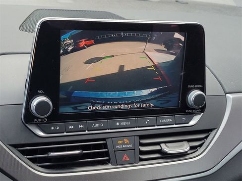 Used 2023 Nissan Altima 2.5 SR image 17