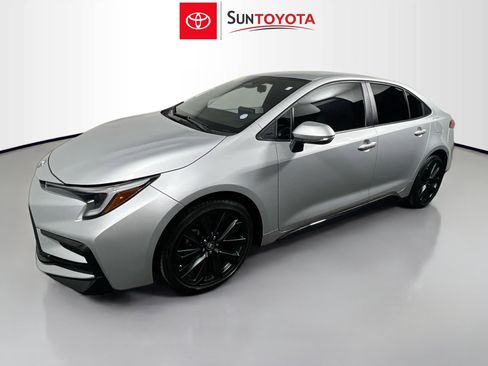 Used 2024 Toyota Corolla SE image 9