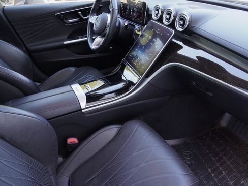 Used 2022 Mercedes-Benz C 300 Sedan image 10