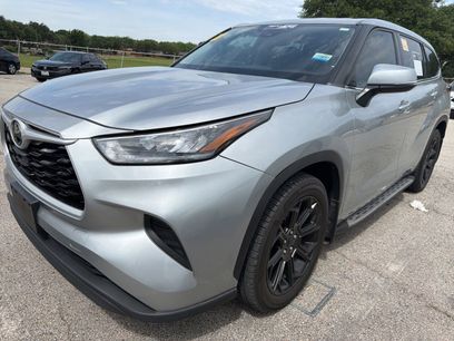 Used 2022 Toyota Highlander L