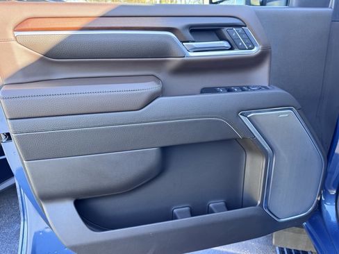 Used 2024 GMC Sierra 2500 Denali w/ Denali Reserve Package image 23