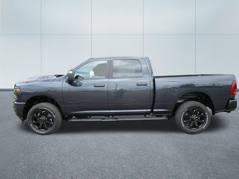 New 2026 RAM 2500 Laramie AWD/4WD image 3
